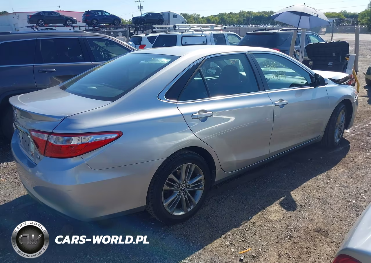 2016 Toyota Camry Se VIN:4T1BF1FK6GU186549 - 4