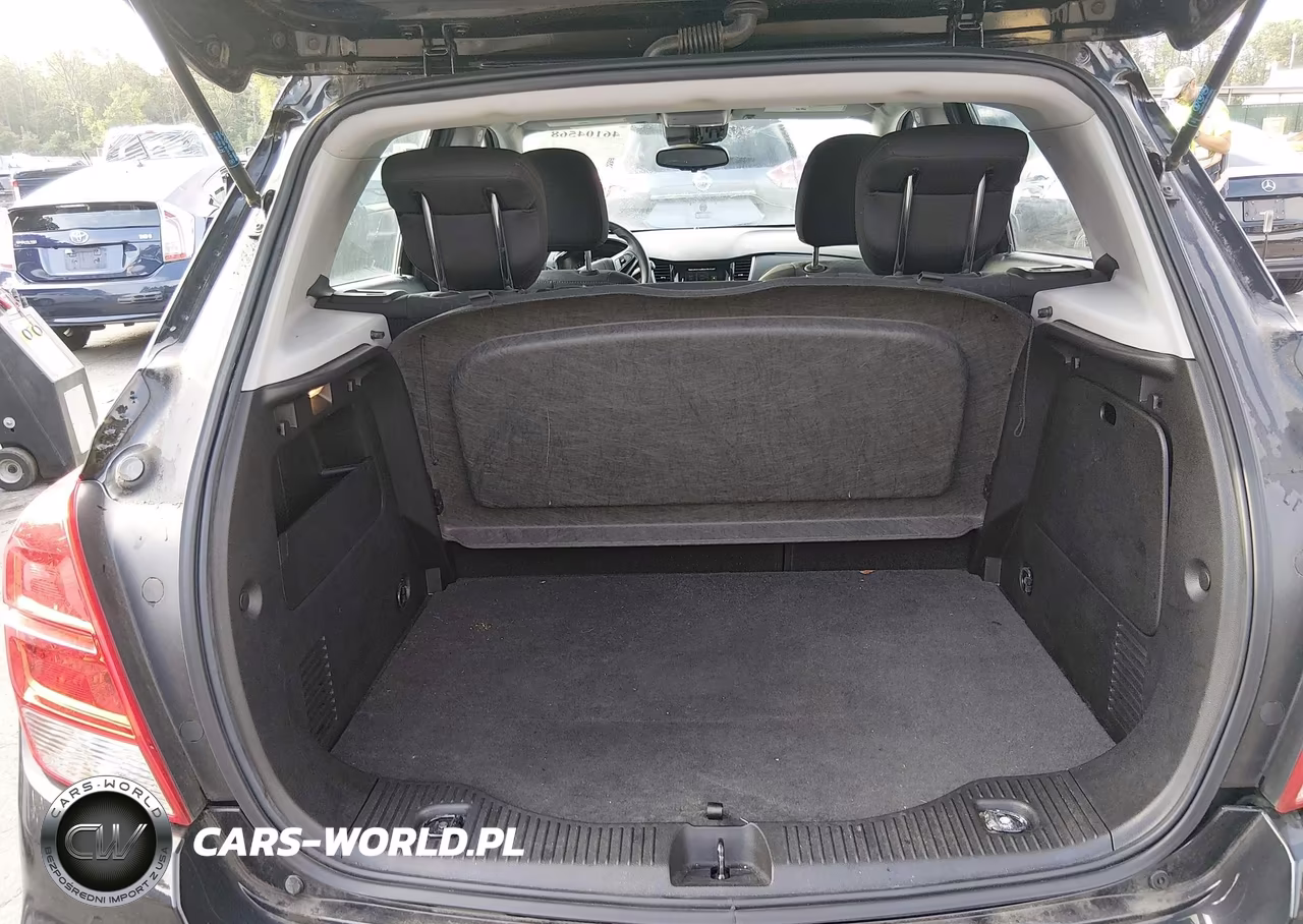2019 Chevrolet Trax Ls VIN:3GNCJKSB3KL401978 - 17