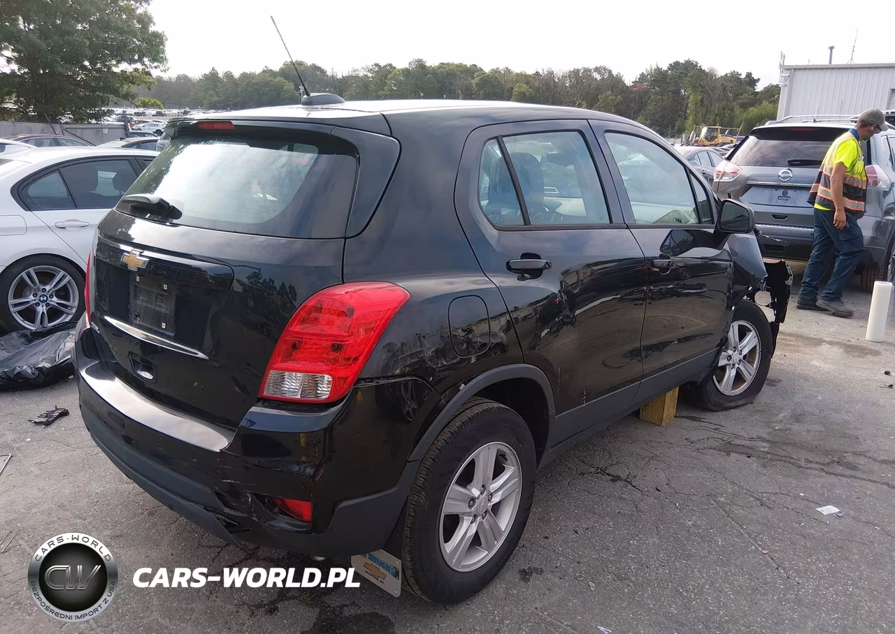 2019 Chevrolet Trax Ls VIN:3GNCJKSB3KL401978 - 4
