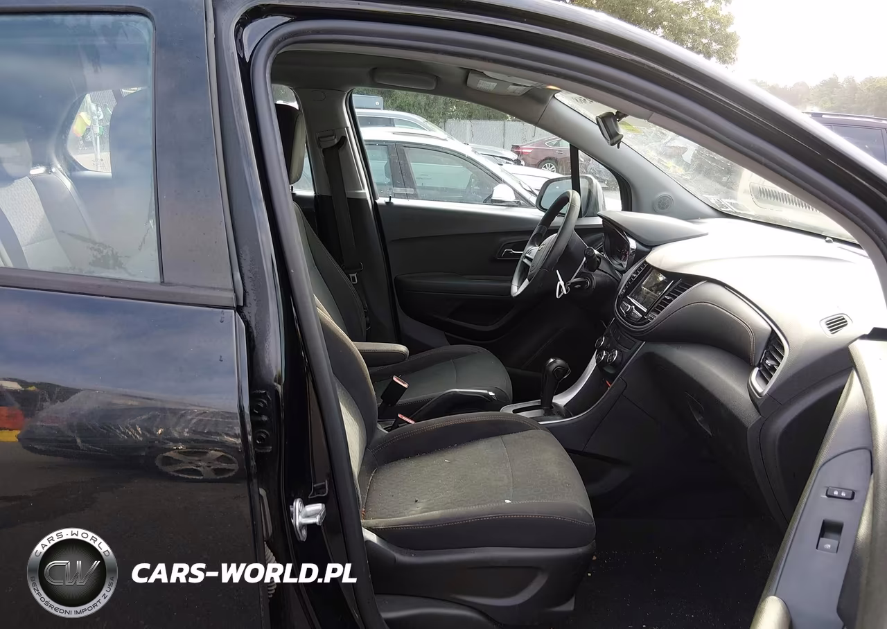 2019 Chevrolet Trax Ls VIN:3GNCJKSB3KL401978 - 5