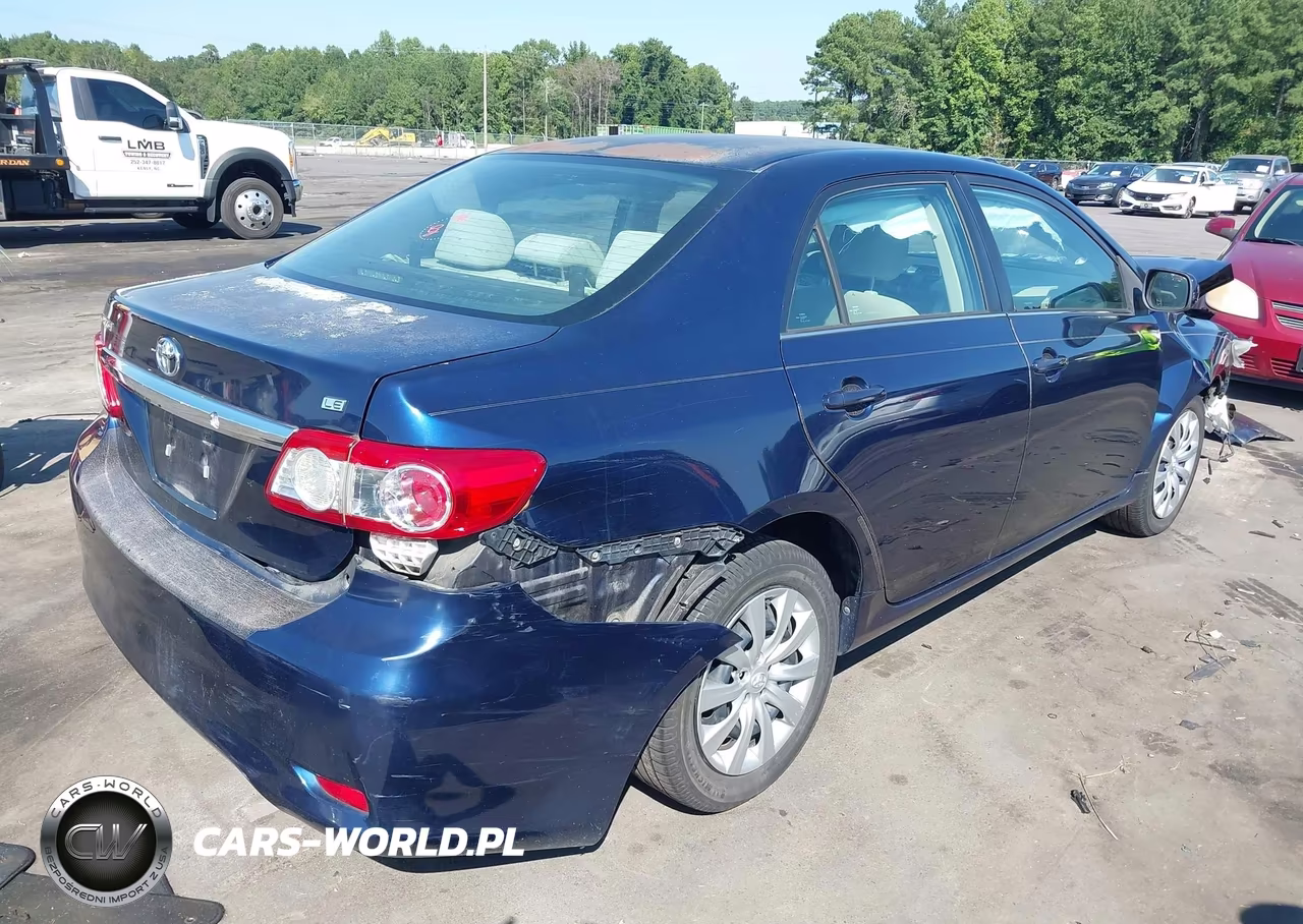2013 Toyota Corolla Le VIN:5YFBU4EE0DP195277 - 4