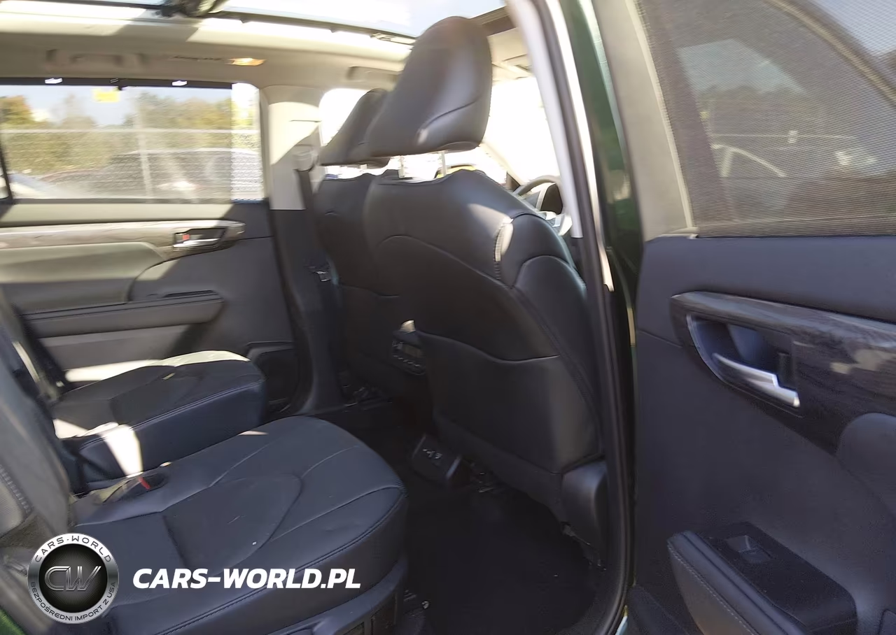 2025 Toyota Highlander Hybrid Platinum VIN:5TDEBRCH6SS669153 - 8