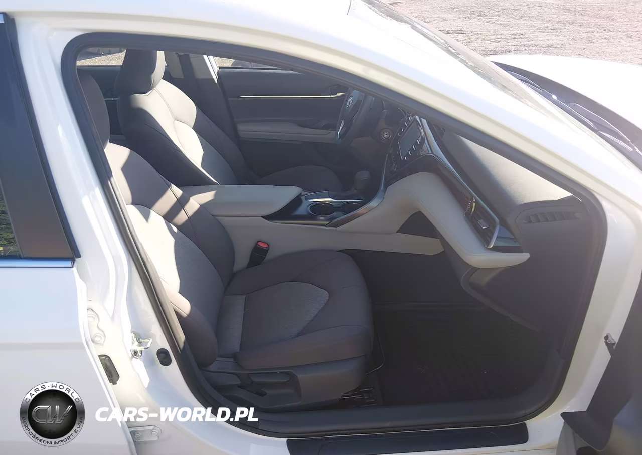 2020 Toyota Camry Le VIN:4T1C11AK6LU885362 - 5