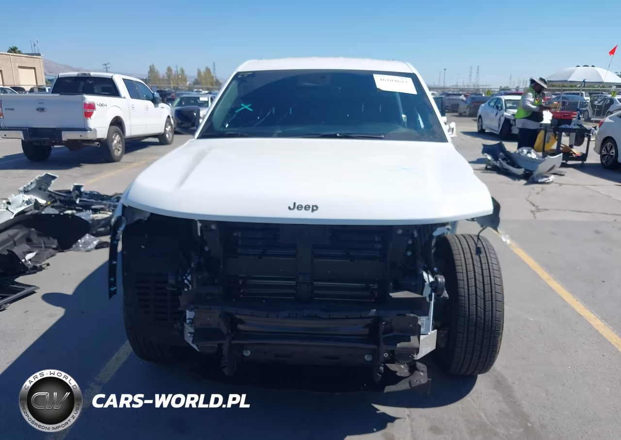 2026 Jeep Grand Cherokee L Laredo 4X2 VIN:1C4RJJAG7T8568063 - 13