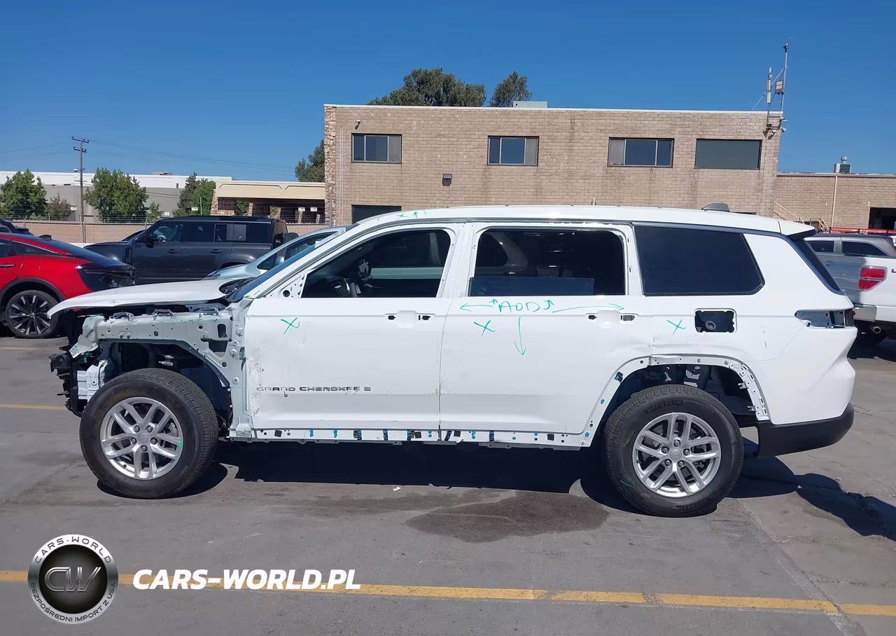 2026 Jeep Grand Cherokee L Laredo 4X2 VIN:1C4RJJAG7T8568063 - 15