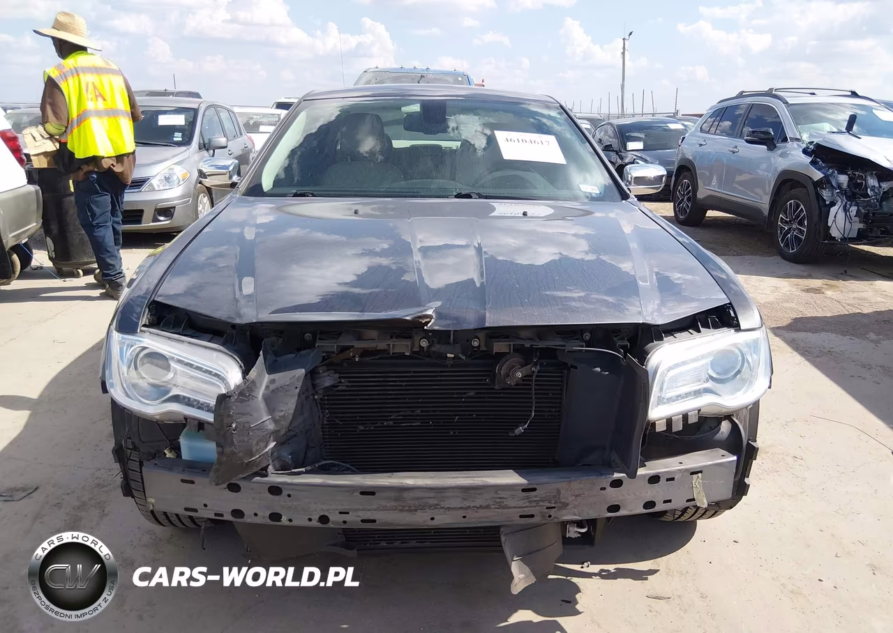 2016 Chrysler 300C VIN:2C3CCAEG5GH243359 - 13