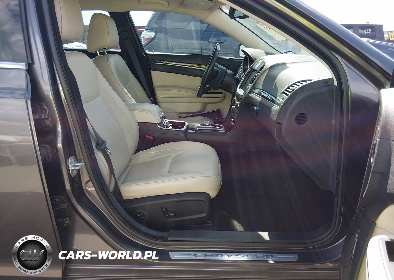 2016 Chrysler 300C VIN:2C3CCAEG5GH243359 - 5