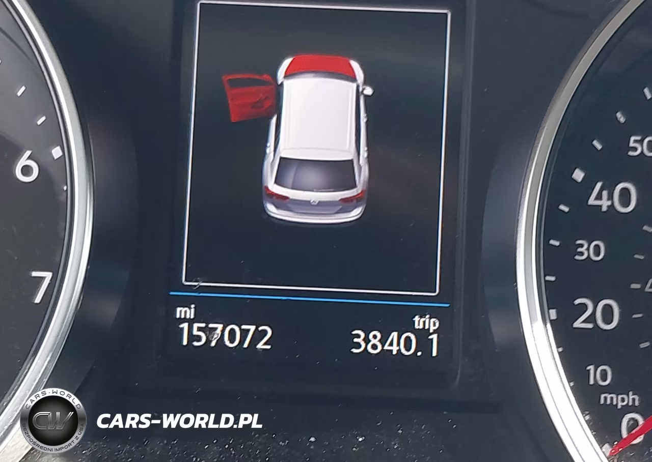 2018 Volkswagen Tiguan 2.0T S VIN:3VV0B7AX7JM028165 - 15
