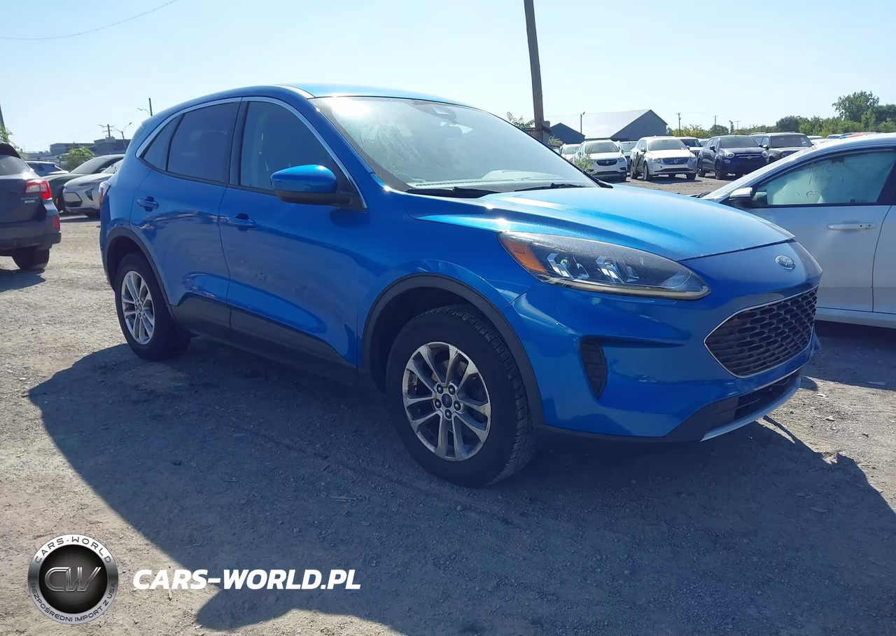2020 Ford Escape Se