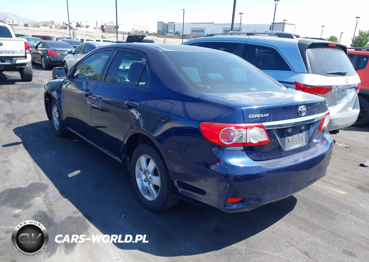 2011 Toyota Corolla Le VIN:JTDBU4EE3B9126960 - 3
