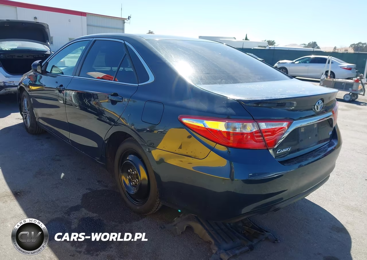2017 Toyota Camry Se VIN:4T1BF1FK9HU417090 - 3