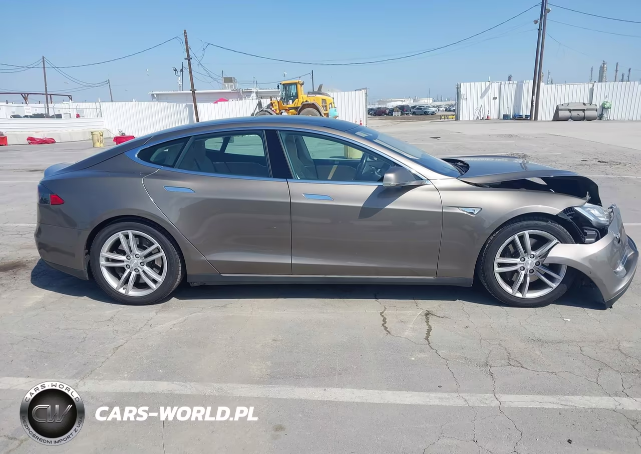 2015 Tesla Model S 70D-85D-P85D VIN:5YJSA1H2XFF098756 - 14