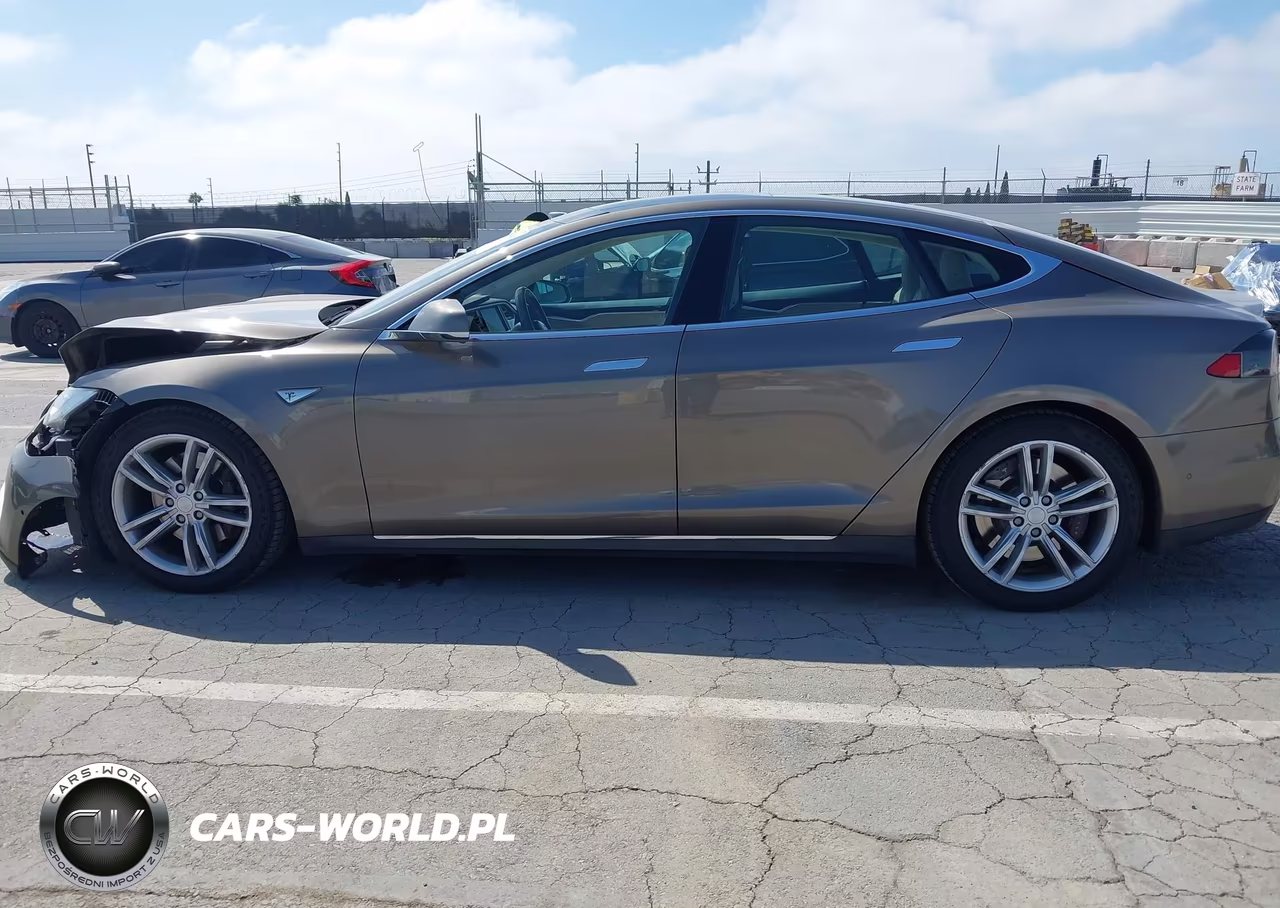 2015 Tesla Model S 70D-85D-P85D VIN:5YJSA1H2XFF098756 - 15