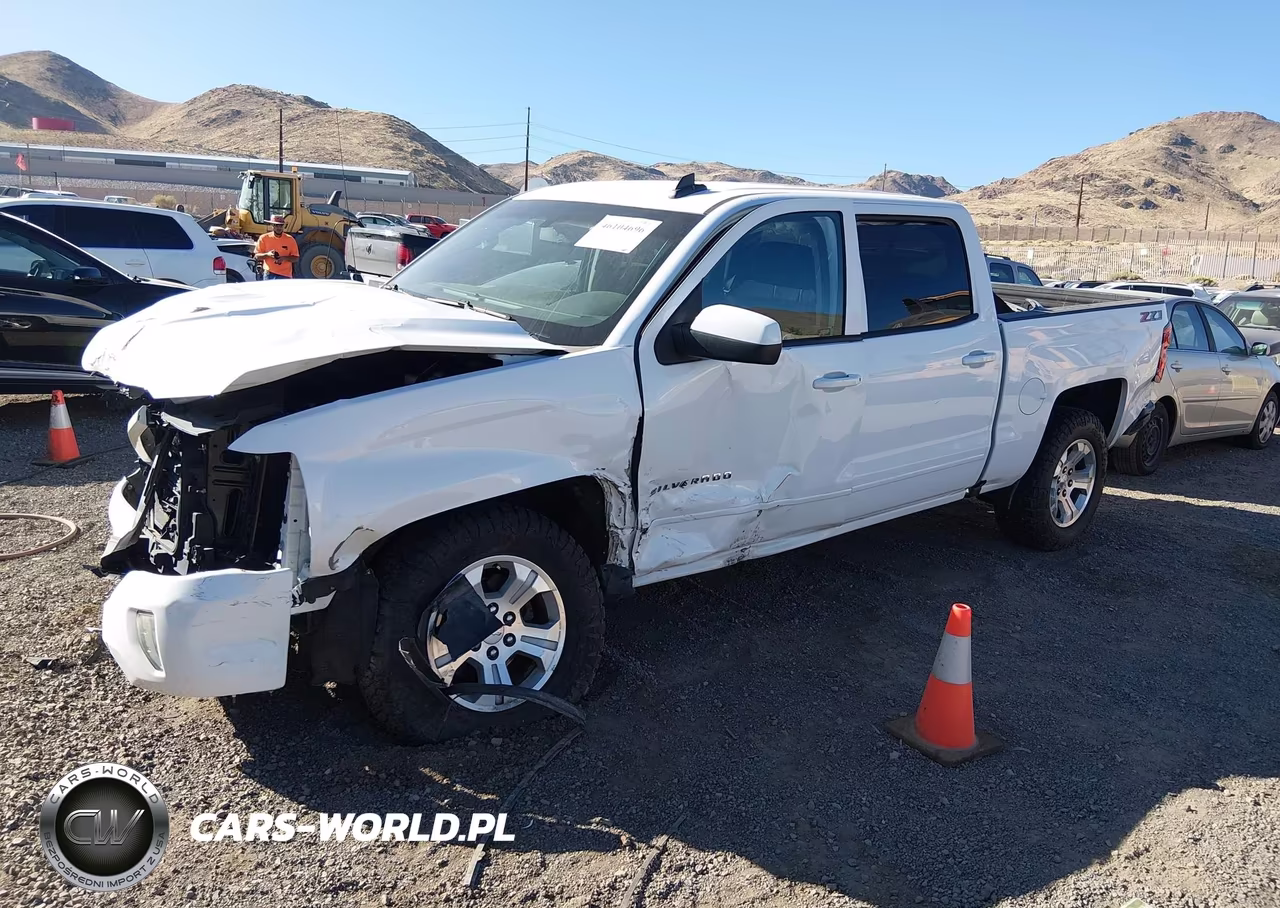 2018 Chevrolet Silverado 1500 2Lt VIN:3GCUKRECXJG110568 - 2