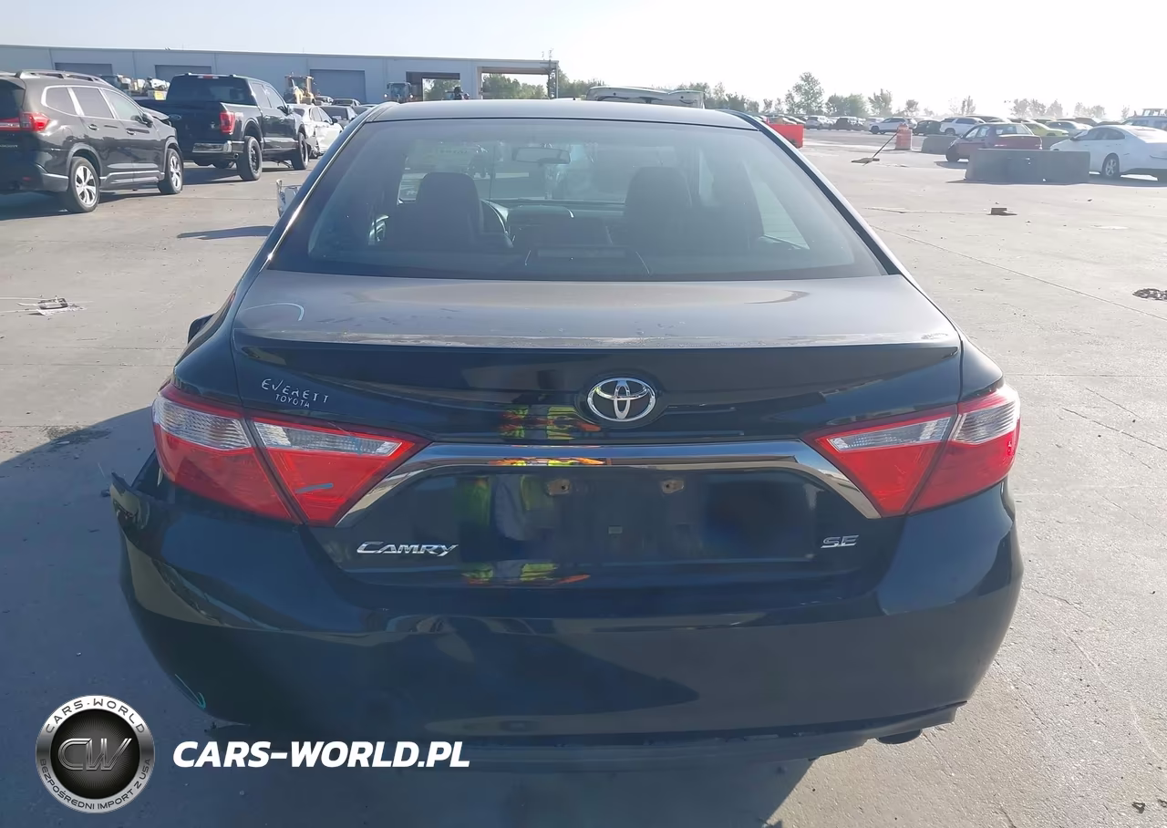 2015 Toyota Camry Se VIN:4T1BF1FK4FU098260 - 16