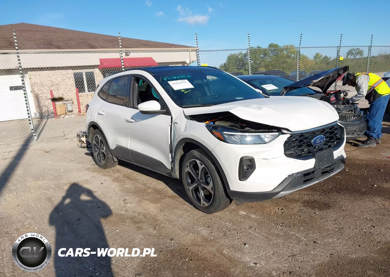 2026 Ford Escape St-Line Select – zdjęcie 1 z 15