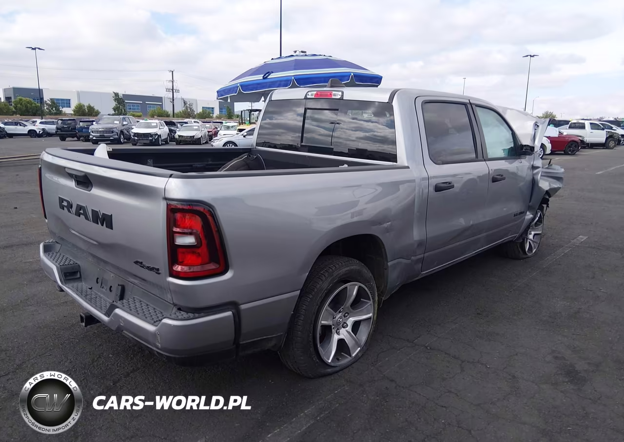 2025 Ram 1500 Tradesman VIN:1C6RRFGG0SN554607 - 13