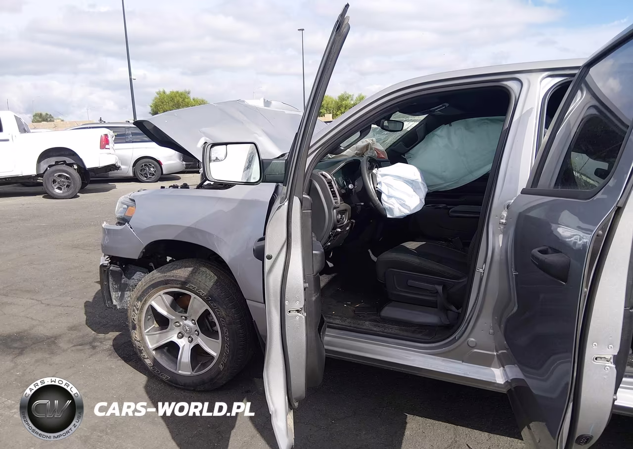 2025 Ram 1500 Tradesman VIN:1C6RRFGG0SN554607 - 5