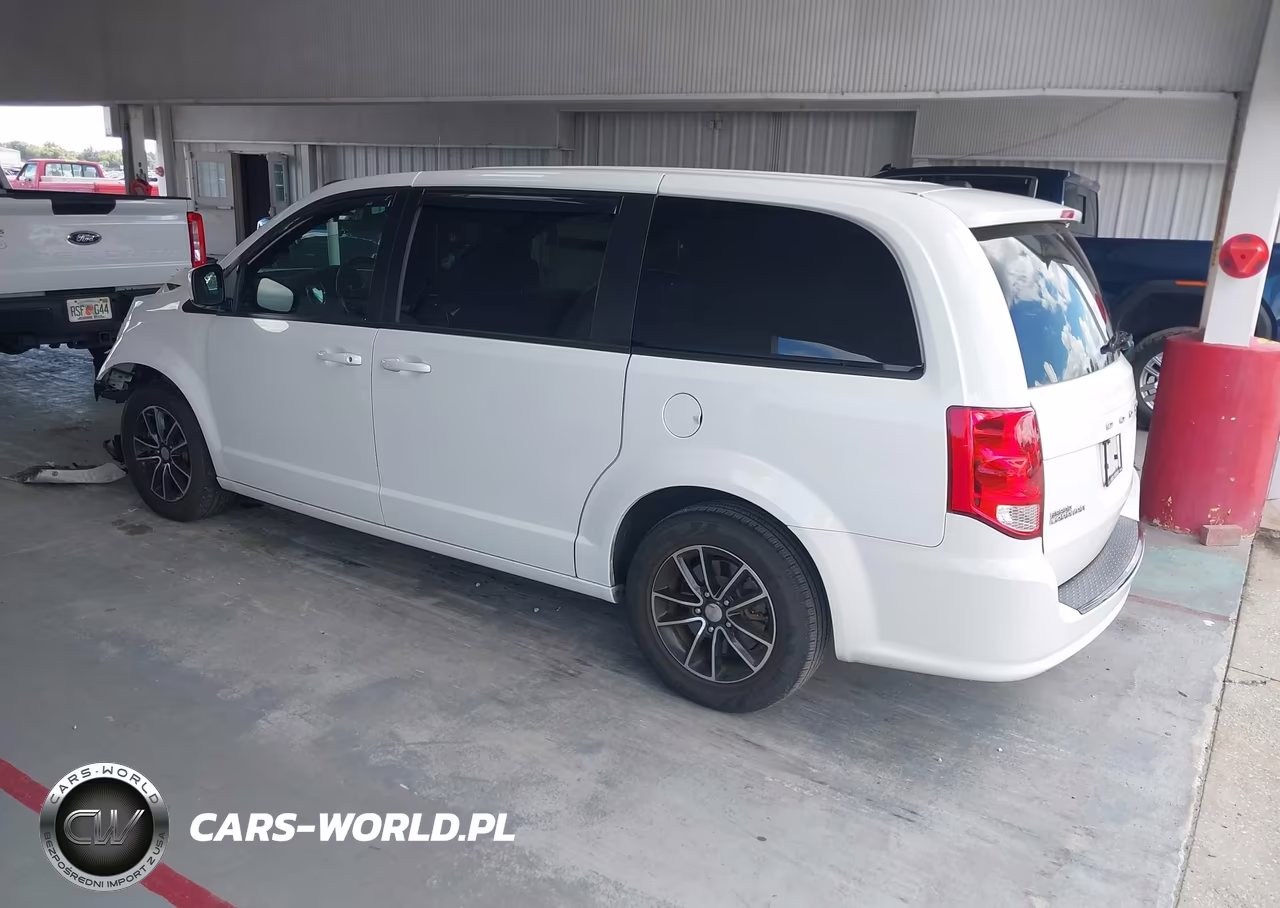 2019 Dodge Grand Caravan Sxt VIN:2C4RDGCG4KR504590 - 3