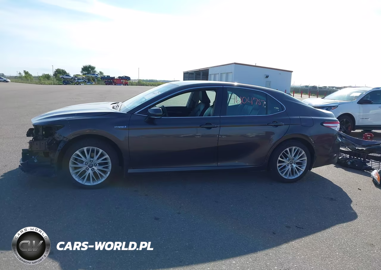 2018 Toyota Camry Hybrid Xle VIN:4T1B21HK7JU509555 - 15