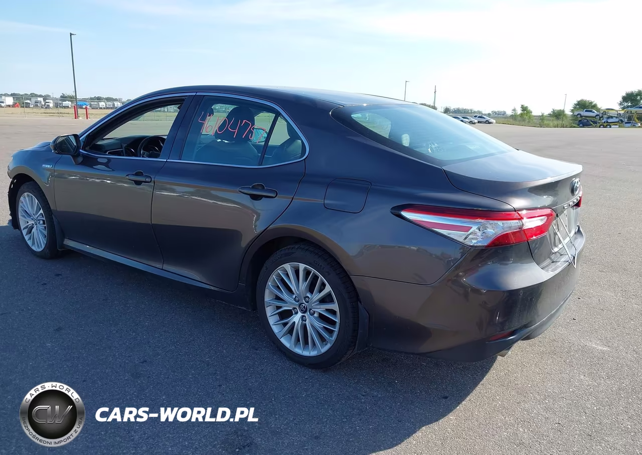 2018 Toyota Camry Hybrid Xle VIN:4T1B21HK7JU509555 - 3