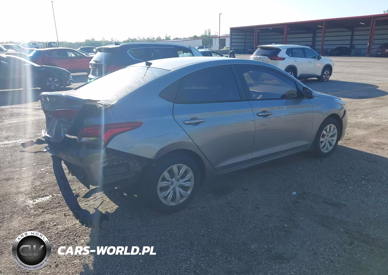 2021 Hyundai Accent Se VIN:3KPC24A63ME135813 - 4
