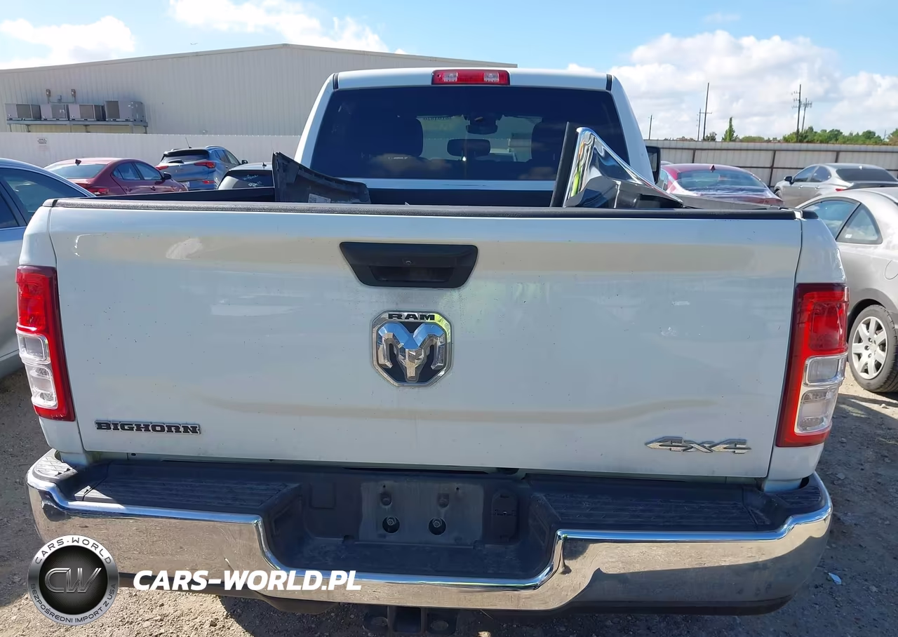2024 Ram 2500 Big Horn 4X4 6'4 Box VIN:3C6UR5DJ3RG336443 - 17