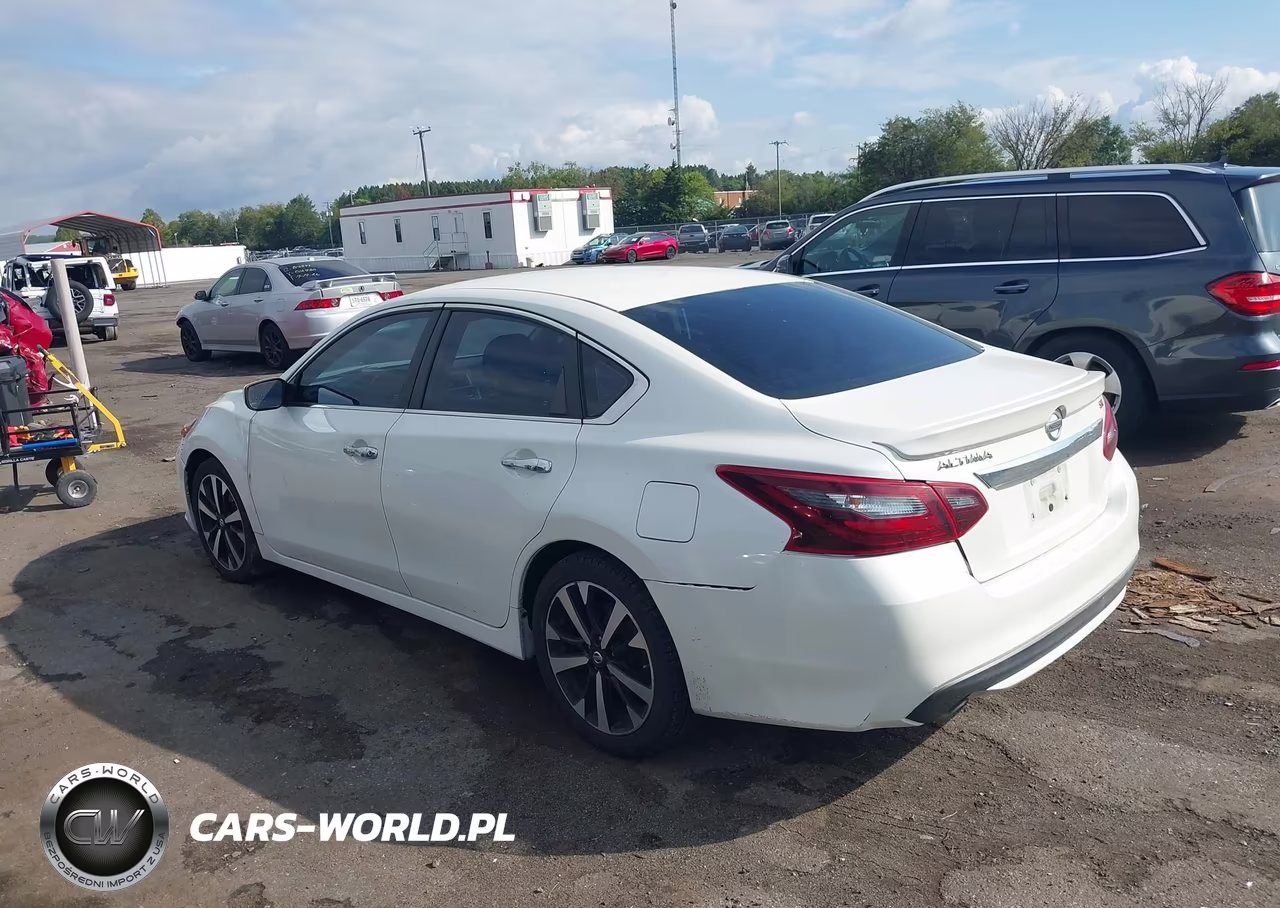 2018 Nissan Altima 2.5 Sr VIN:1N4AL3AP3JC113018 - 3
