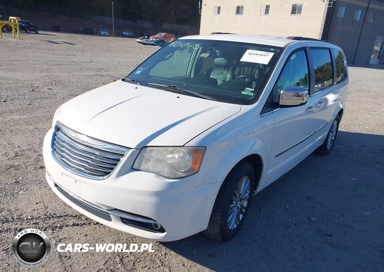 2013 Chrysler Town & Country Touring-L VIN:2C4RC1CG2DR570879 - 2