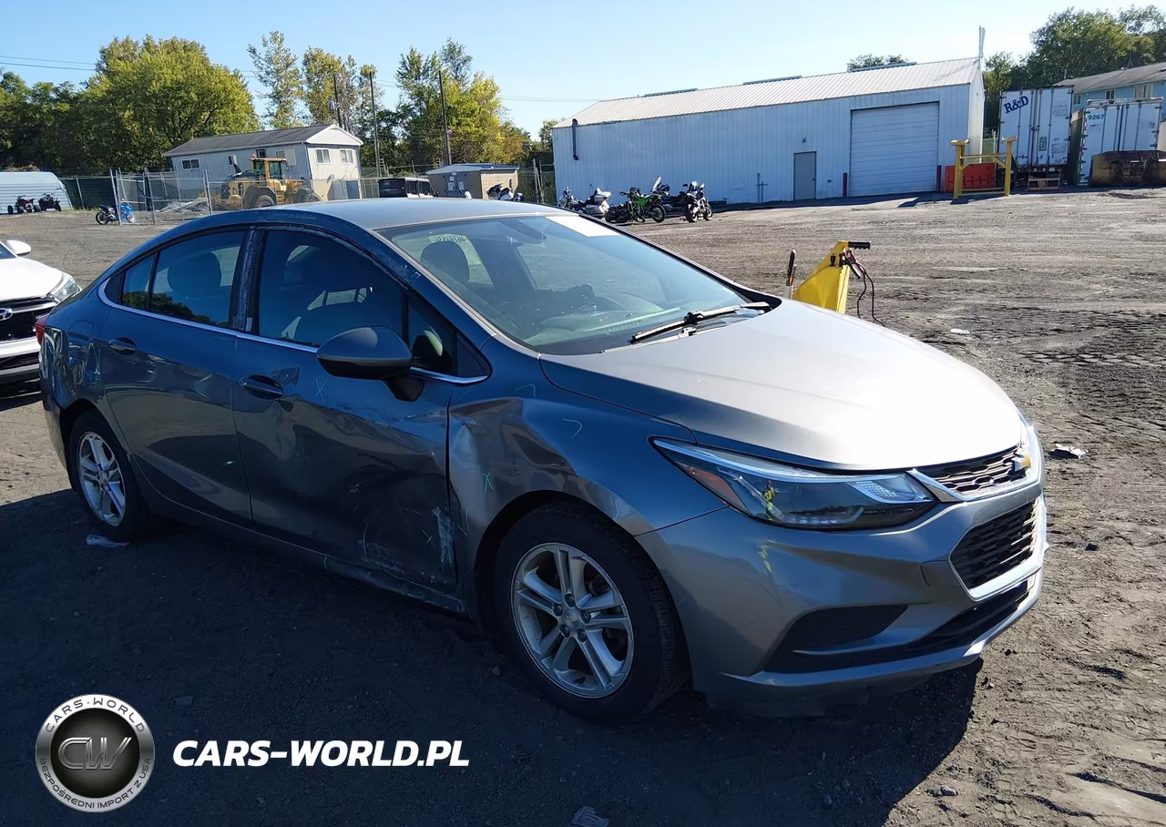 2018 Chevrolet Cruze Lt Auto – zdjęcie 1 z 16