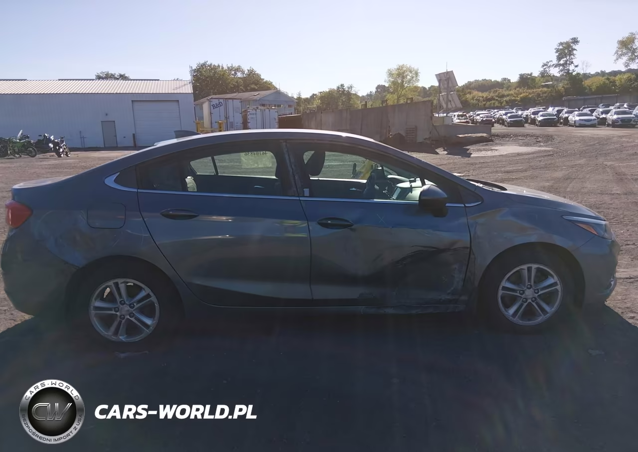 2018 Chevrolet Cruze Lt Auto VIN:1G1BE5SM6J7221157 - 13