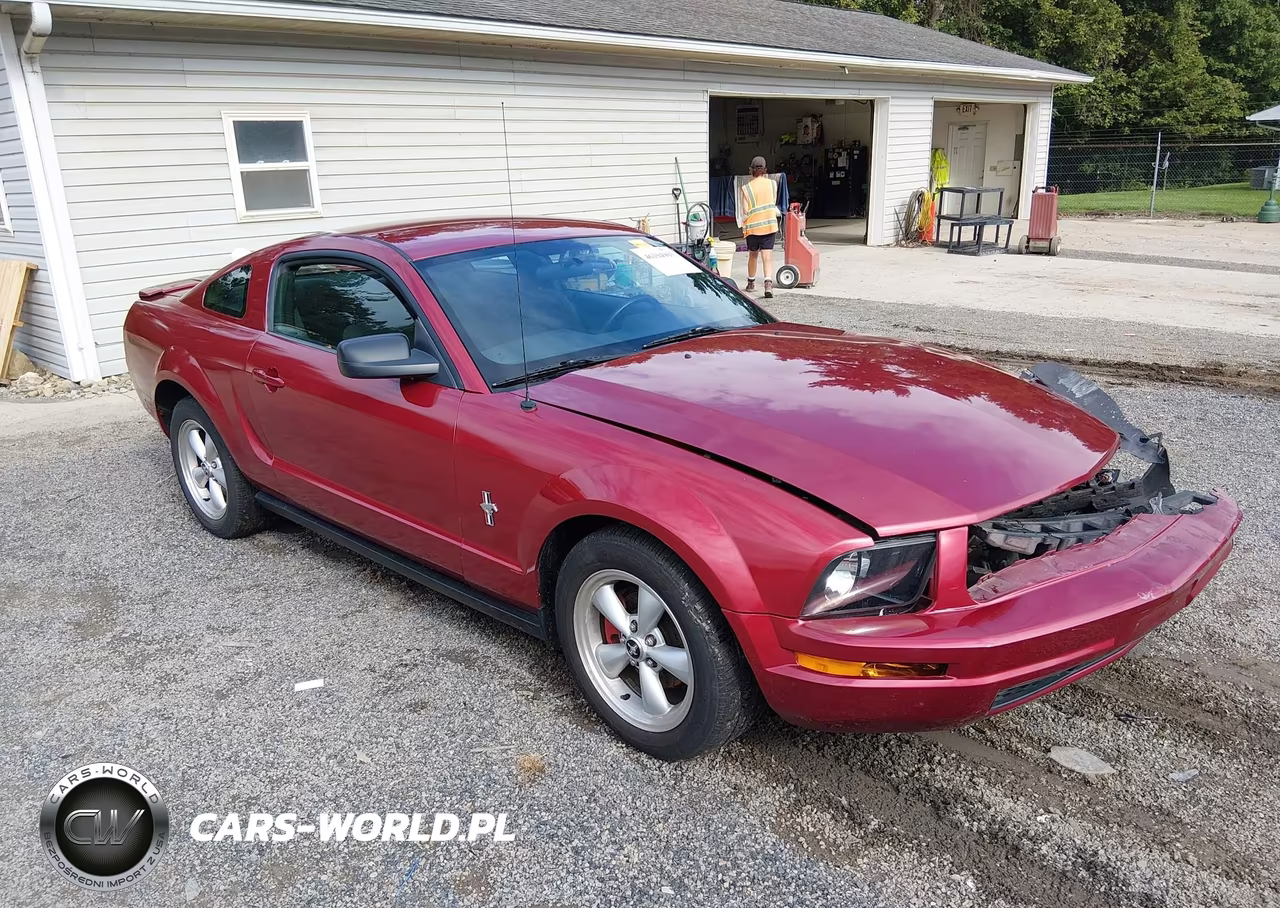 2007 Ford Mustang V6 Deluxe-V6 Premium