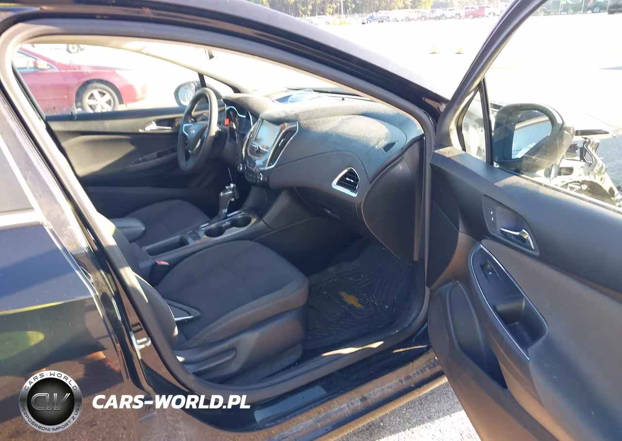 2017 Chevrolet Cruze Lt Auto VIN:1G1BE5SM6H7235148 - 5