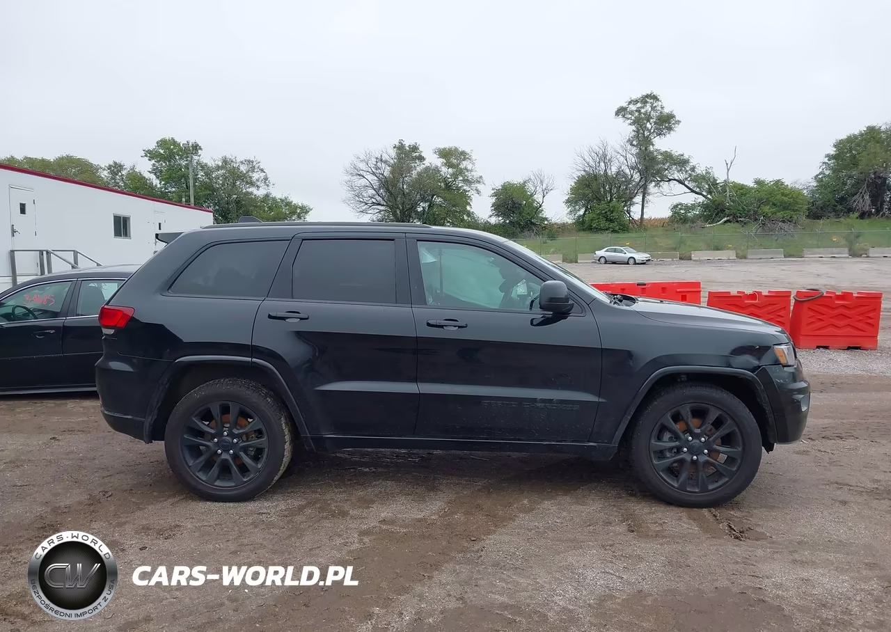 2019 Jeep Grand Cherokee Altitude 4X4 VIN:1C4RJFAG2KC793225 - 14