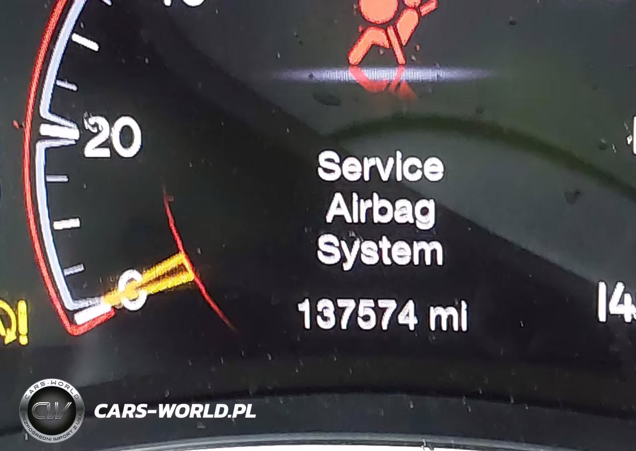 2019 Jeep Grand Cherokee Altitude 4X4 VIN:1C4RJFAG2KC793225 - 16