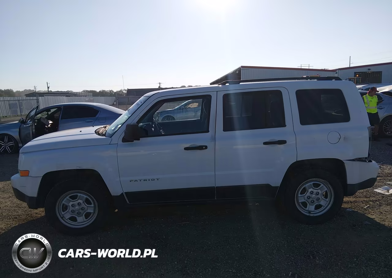 2016 Jeep Patriot Sport VIN:1C4NJPBB8GD776986 - 14