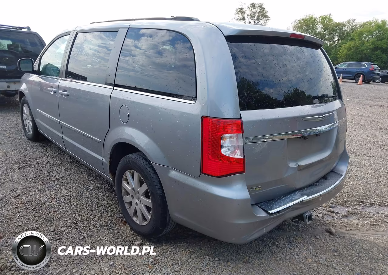 2013 Chrysler Town & Country Touring VIN:2C4RC1BG6DR705816 - 3