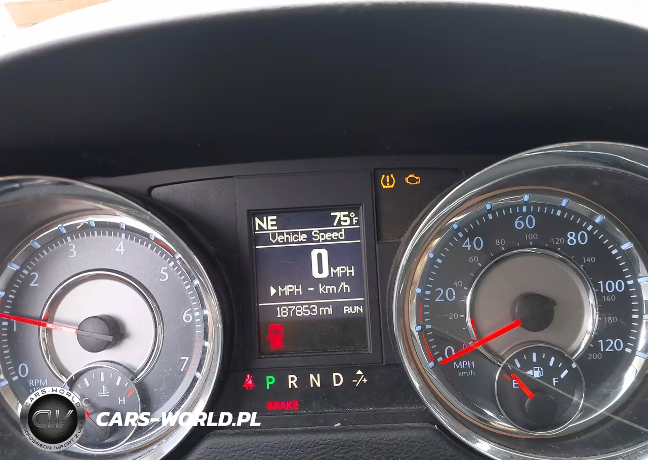 2013 Chrysler Town & Country Touring VIN:2C4RC1BG6DR705816 - 7