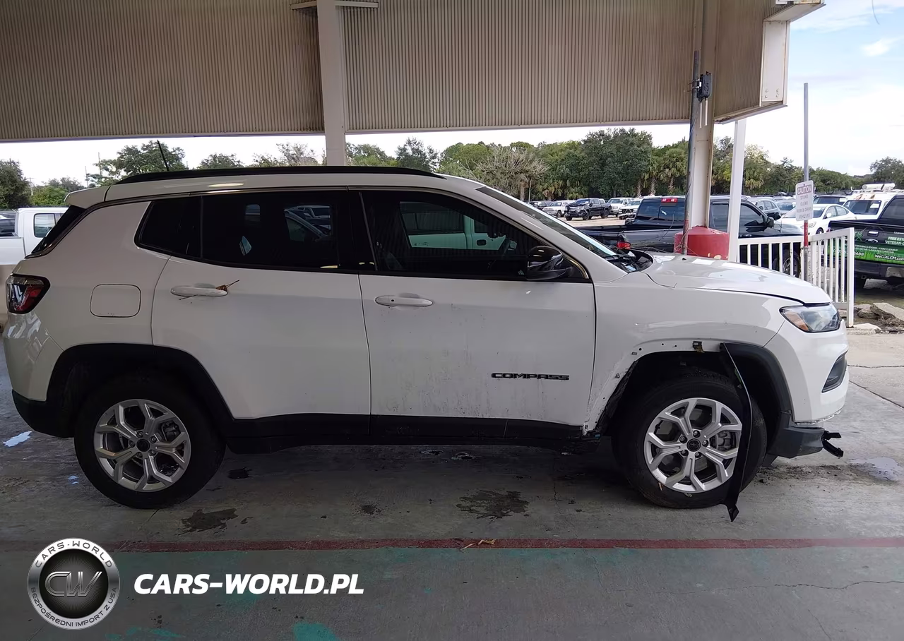 2025 Jeep Compass Latitude 4X4 VIN:3C4NJDBN9ST609046 - 13