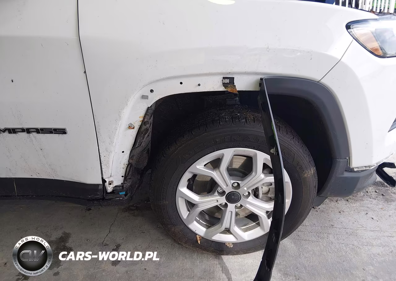 2025 Jeep Compass Latitude 4X4 VIN:3C4NJDBN9ST609046 - 6
