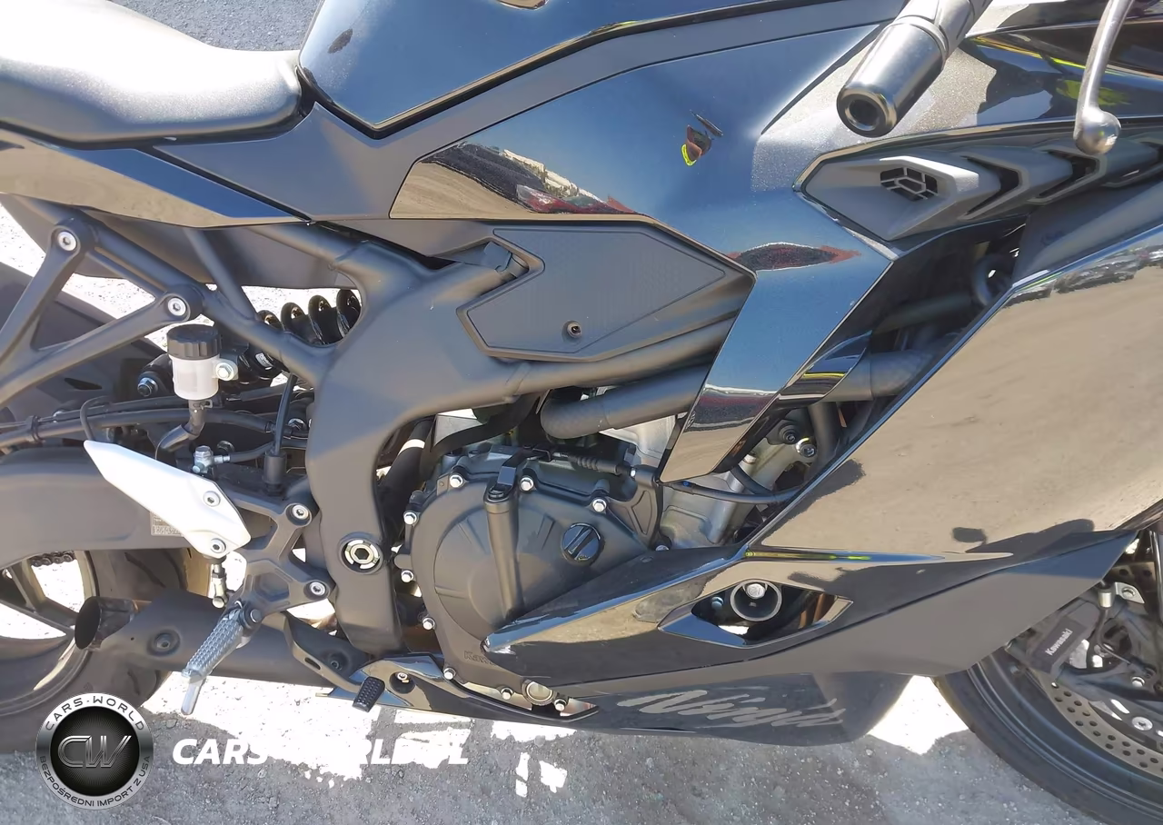 2025 Kawasaki Zx400 P VIN:ML5ZXCP19SDA38774 - 8