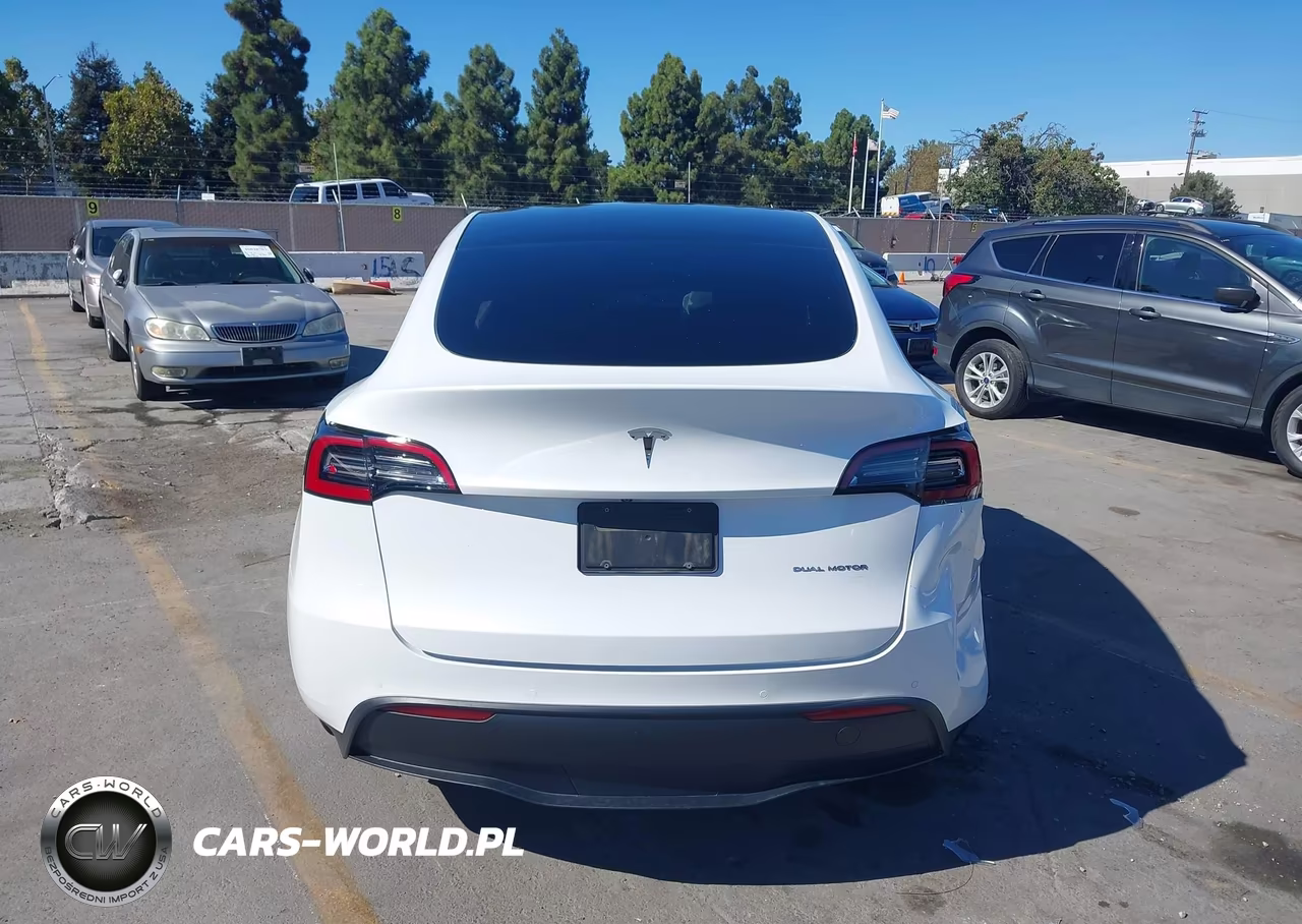 2021 Tesla Model Y Long Range Dual Motor All-Wheel Drive VIN:5YJYGAEE4MF145297 - 16