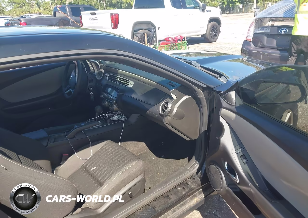 2015 Chevrolet Camaro 2Ls VIN:2G1FB1E37F9168917 - 5