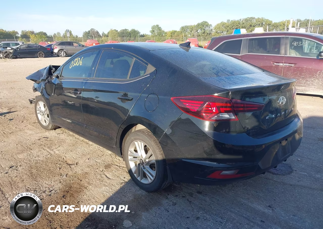 2019 Hyundai Elantra Sel VIN:5NPD84LF4KH427091 - 3