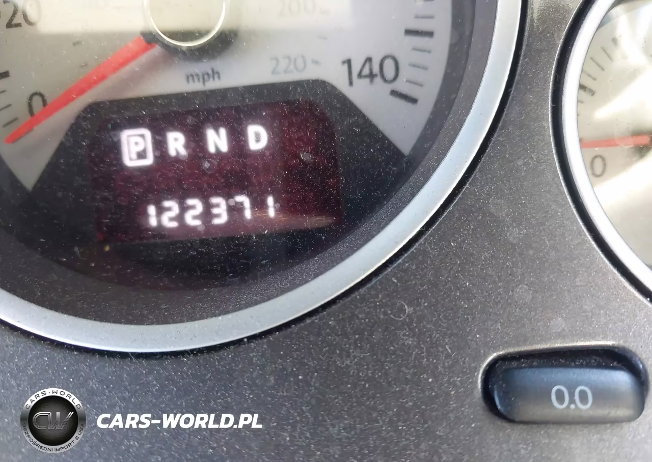 2010 Volkswagen Routan S VIN:2V4RW4D10AR209171 - 15