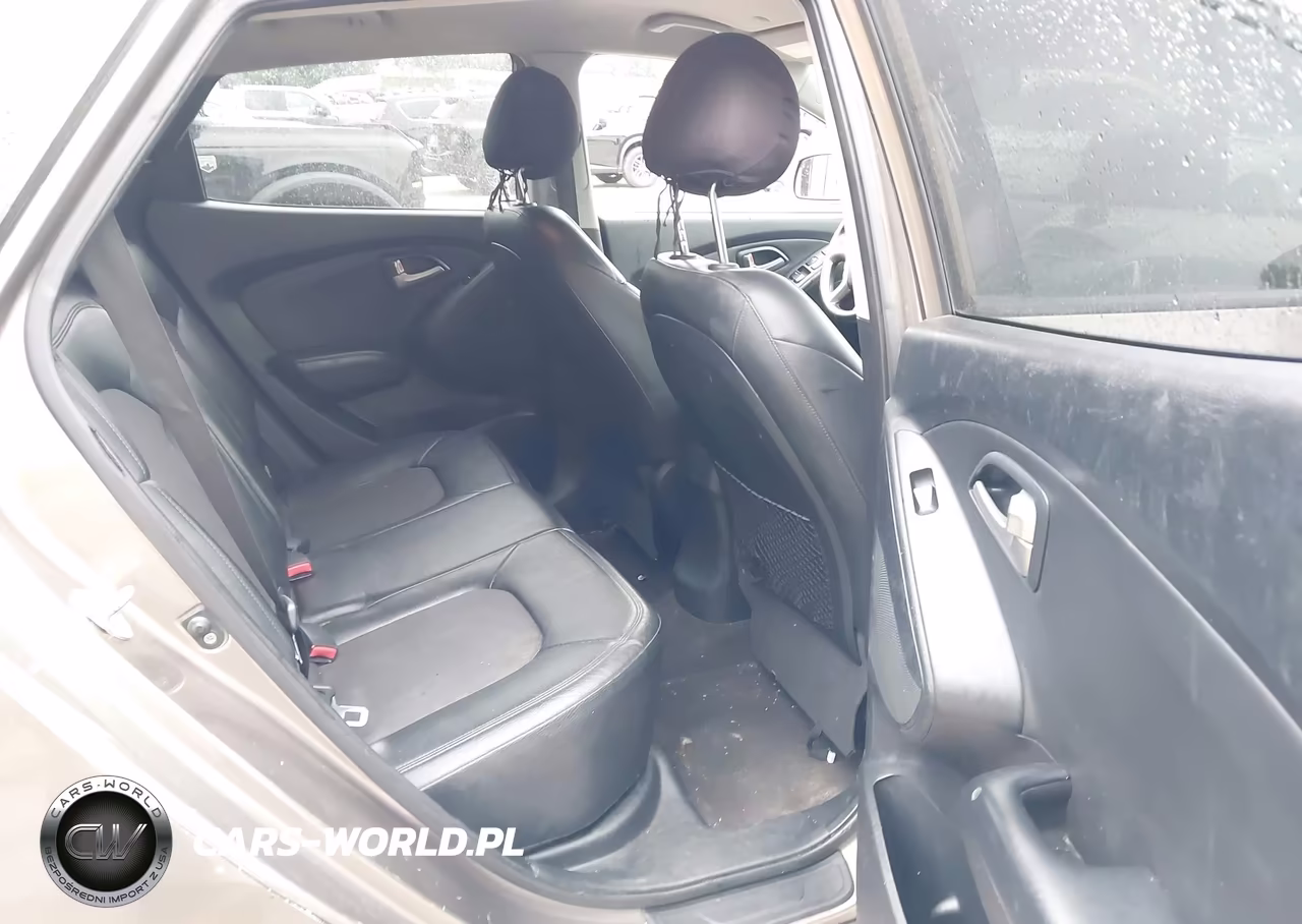 2010 Hyundai Tucson Gls VIN:KM8JU3ACXAU111079 - 8
