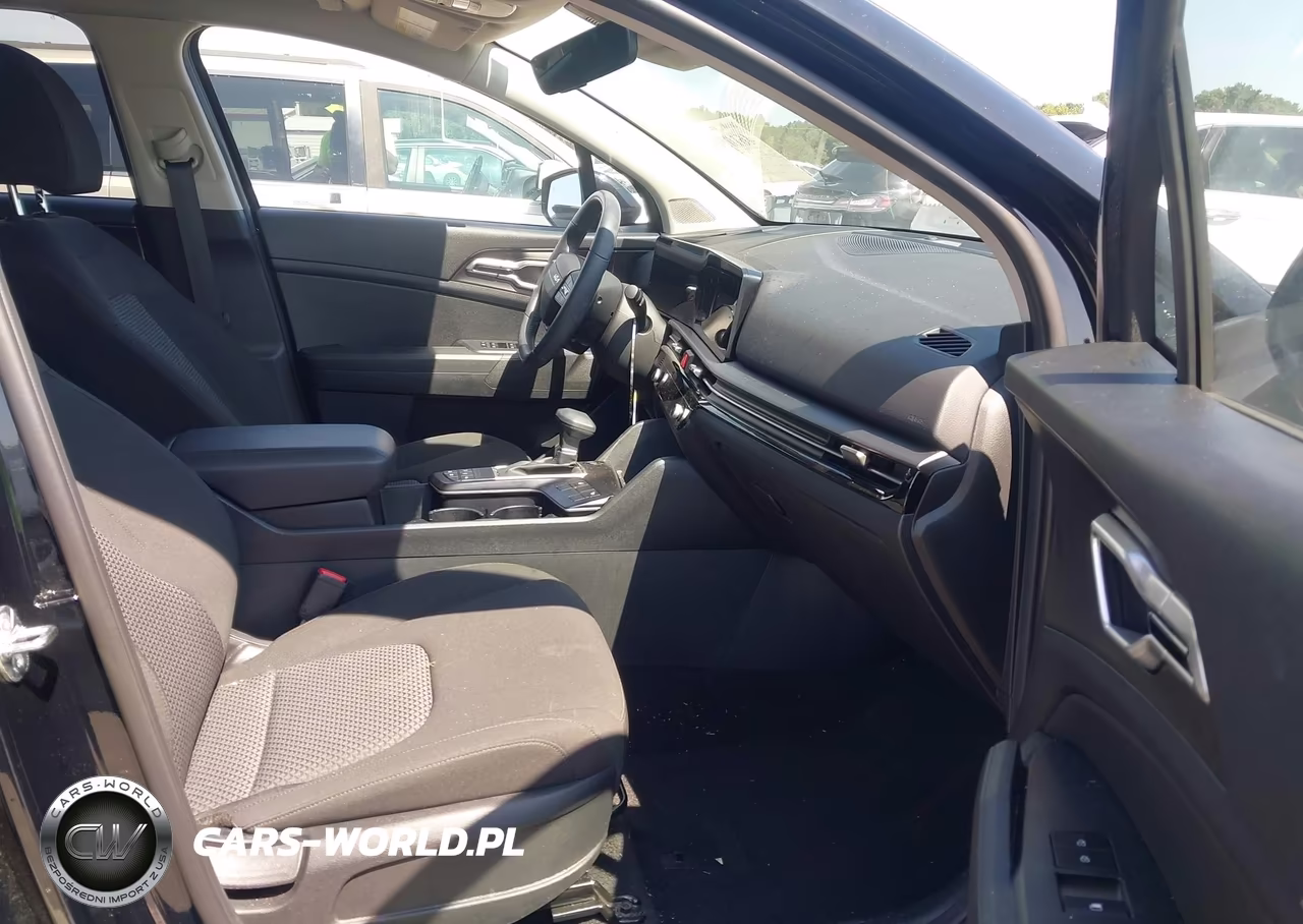 2026 Kia Sportage Lx VIN:5XYK23DF5TG405210 - 5