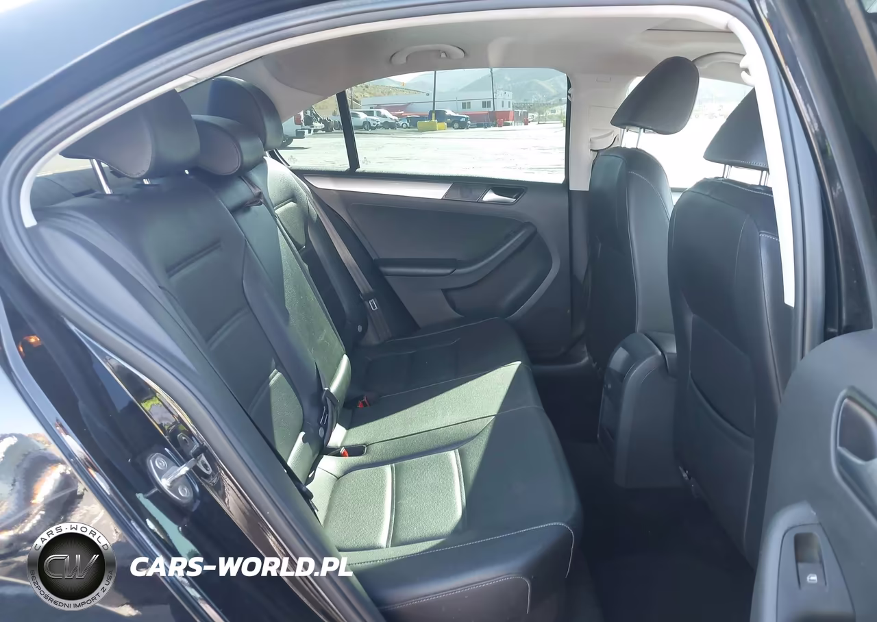 2018 Volkswagen Jetta 1.4T Se-1.4T Wolfsburg Edition VIN:3VWDB7AJ0JM260776 - 8