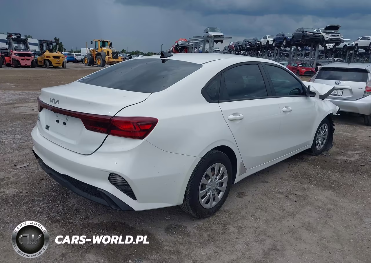 2023 Kia Forte Lx VIN:3KPF24AD6PE631107 - 4