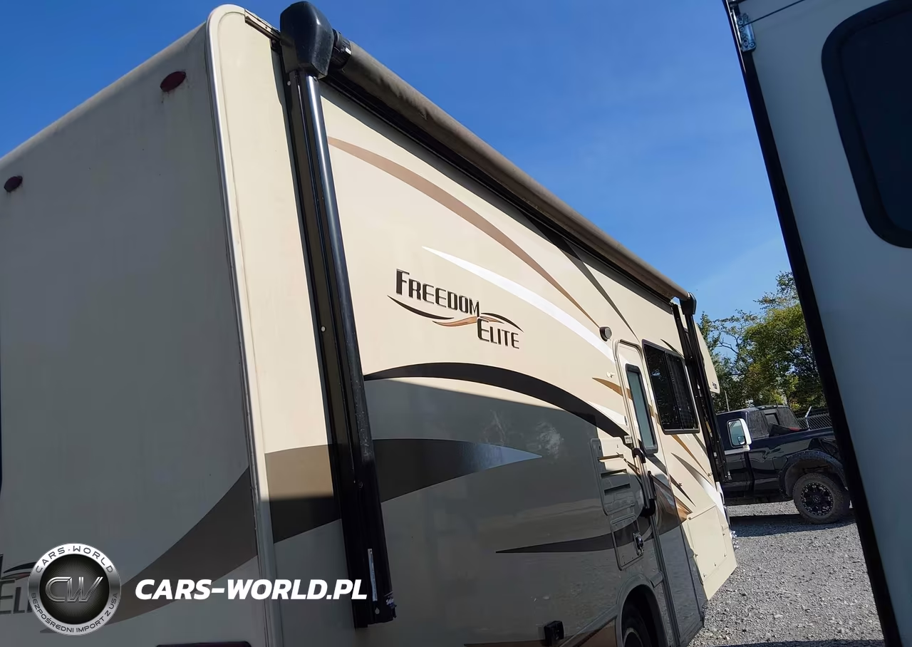 2017 Ford E-350 Cutaway VIN:1FDWE3FS9HDC34935 - 14